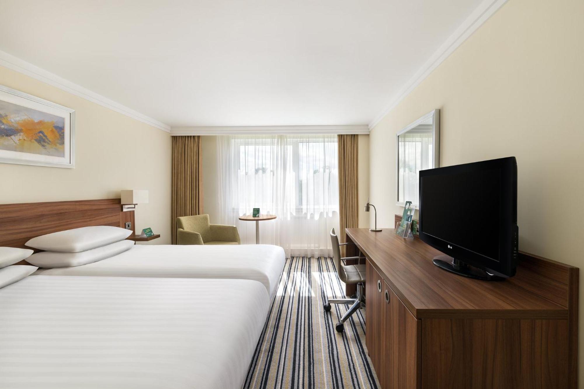 Norwich, Ipswich Road By Ihg Hotel 4*